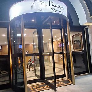 The Landmark Residence - Oficial